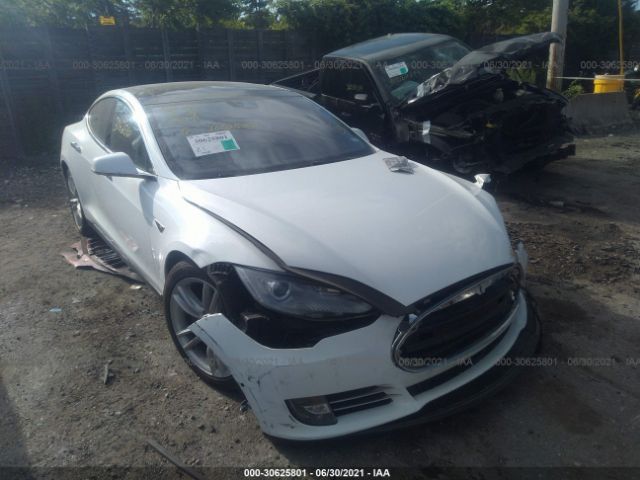 TESLA MODEL S 2015 5yjsa1e21ff116713