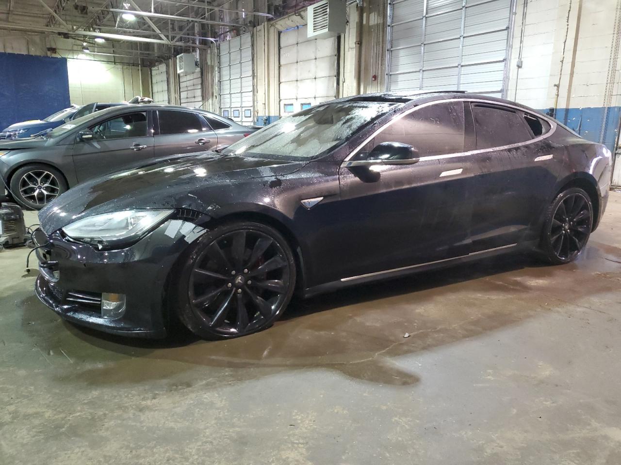 TESLA MODEL S 2015 5yjsa1e22ff103257