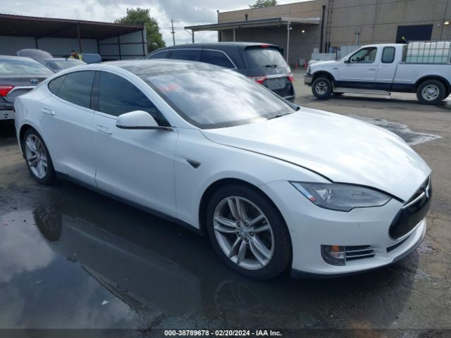 TESLA MODEL S 2015 5yjsa1e22ff116283