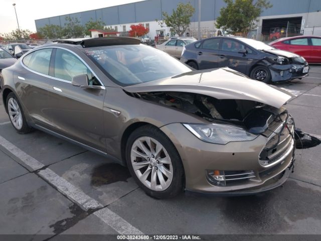 TESLA MODEL S 2016 5yjsa1e22gf133683