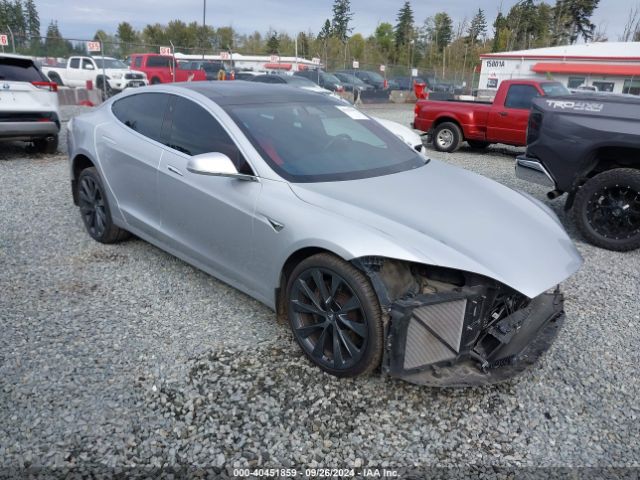 TESLA MODEL S 2018 5yjsa1e22jf275135