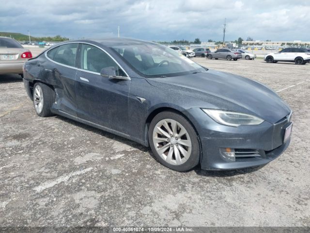 TESLA MODEL S 2018 5yjsa1e23jf269716