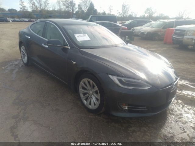 TESLA MODEL S 2018 5yjsa1e23jf275497