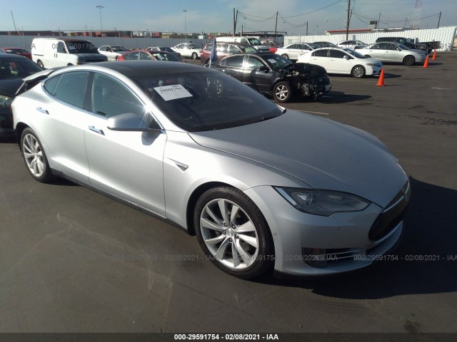 TESLA MODEL S 2015 5yjsa1e24ff115197