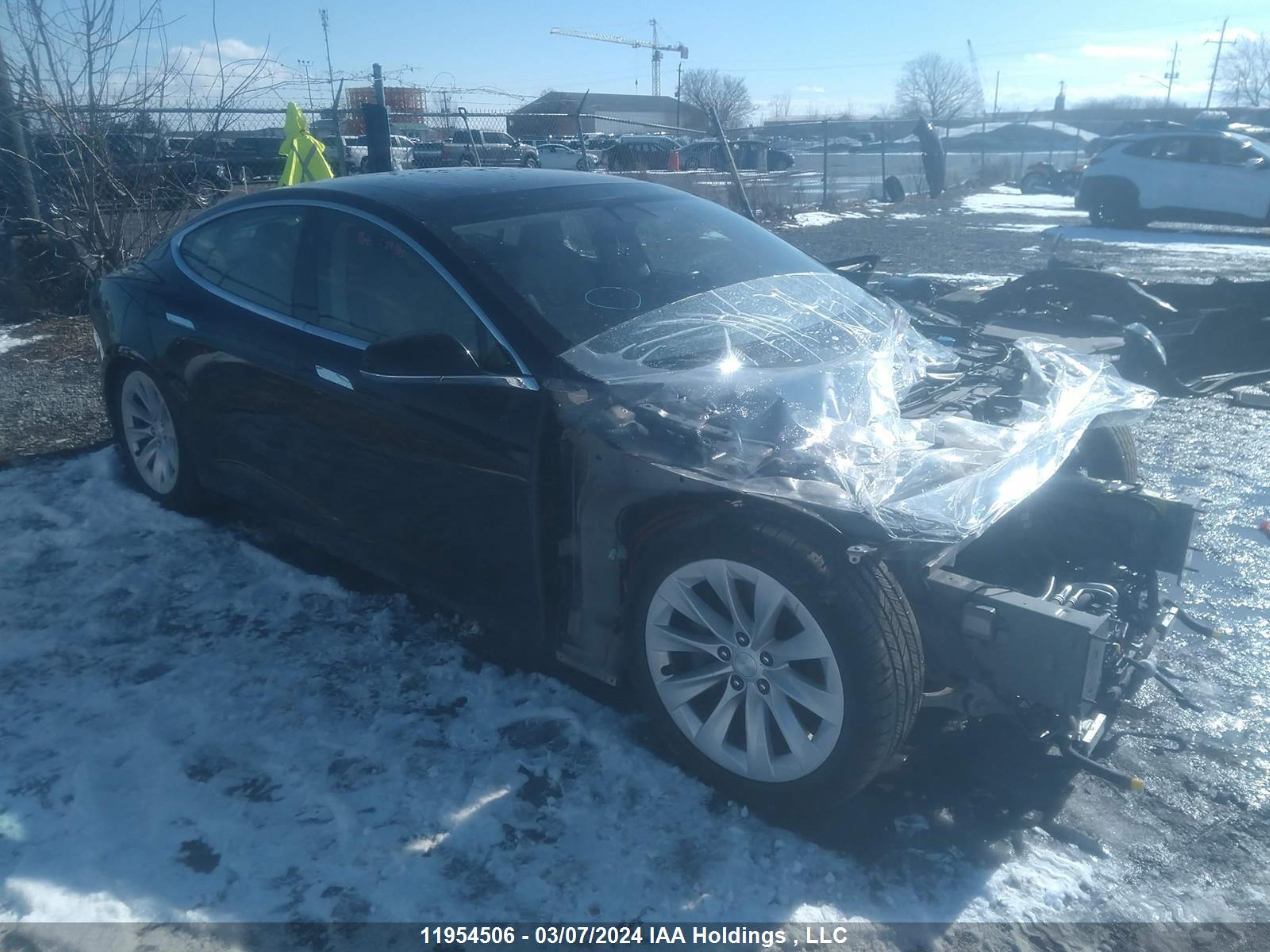 TESLA MODEL S 2017 5yjsa1e24hf201581