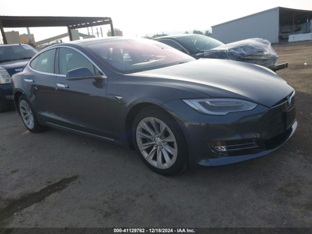 TESLA MODEL S 2018 5yjsa1e24jf258465