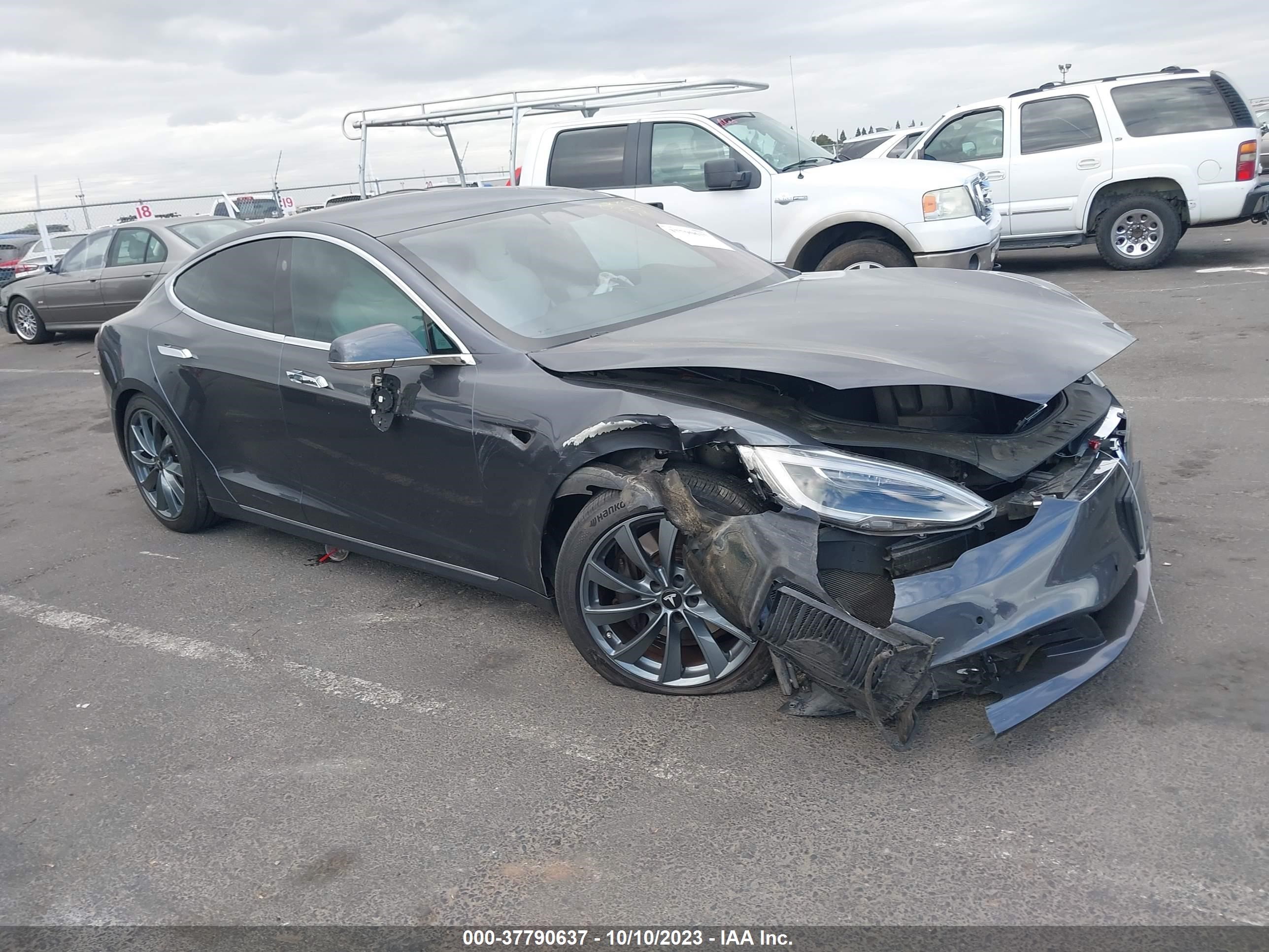 TESLA MODEL S 2017 5yjsa1e25hf209611