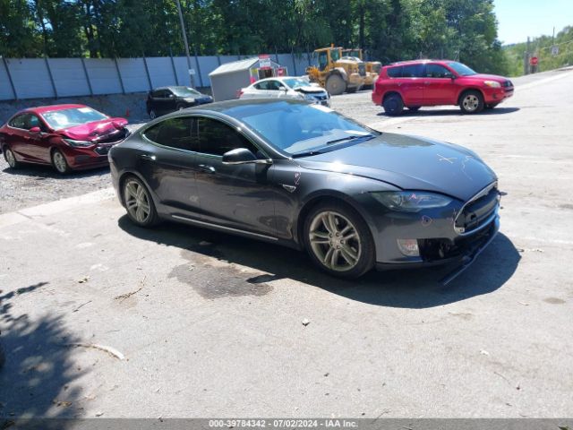 TESLA MODEL S 2015 5yjsa1e27ff113010