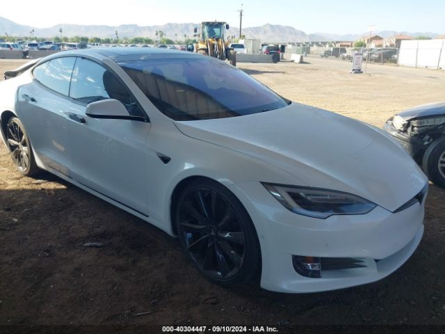 TESLA MODEL S 2018 5yjsa1e27jf249744