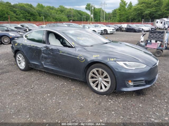 TESLA MODEL S 2018 5yjsa1e27jf282114