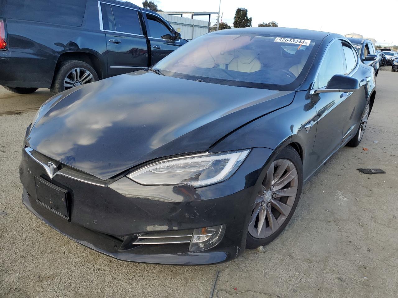 TESLA MODEL S 2018 5yjsa1e28jf247551