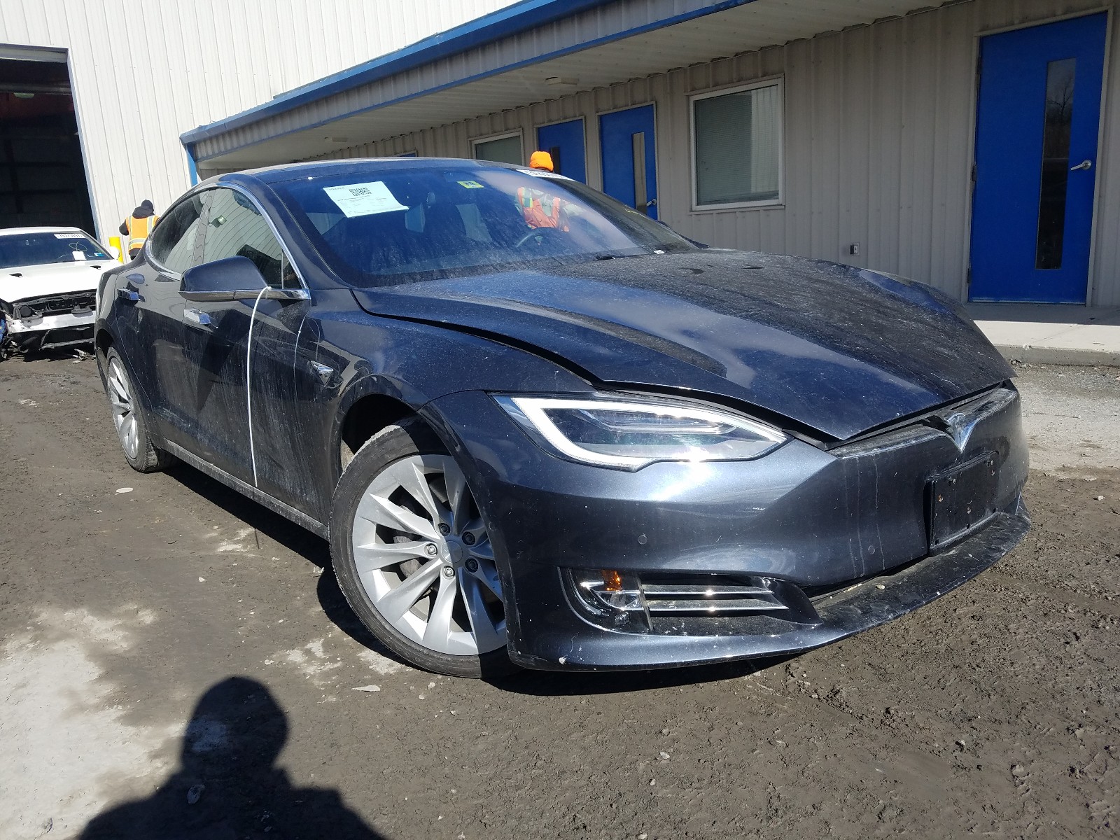 TESLA MODEL S 2018 5yjsa1e28jf247582