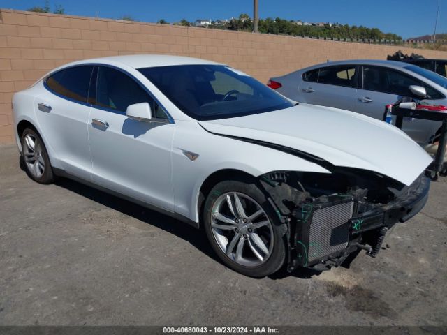 TESLA MODEL S 2015 5yjsa1e2xff107833