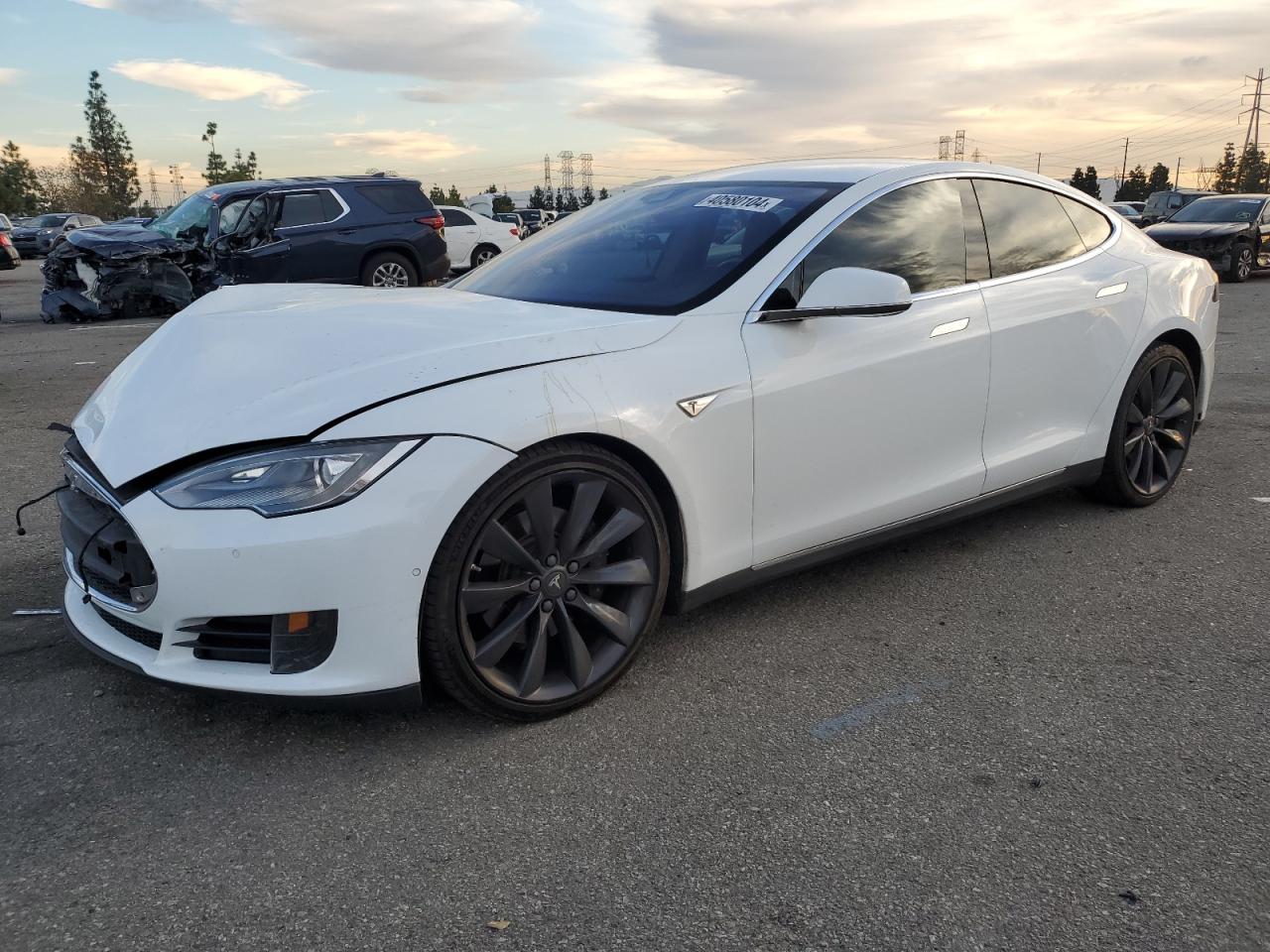 TESLA MODEL S 2016 5yjsa1e2xgf122852