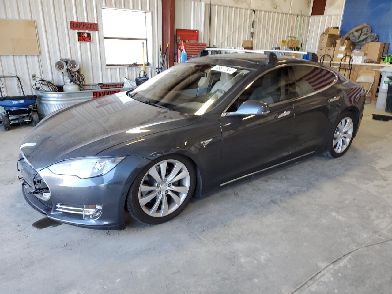 TESLA MODEL S 2016 5yjsa1e2xgf132409