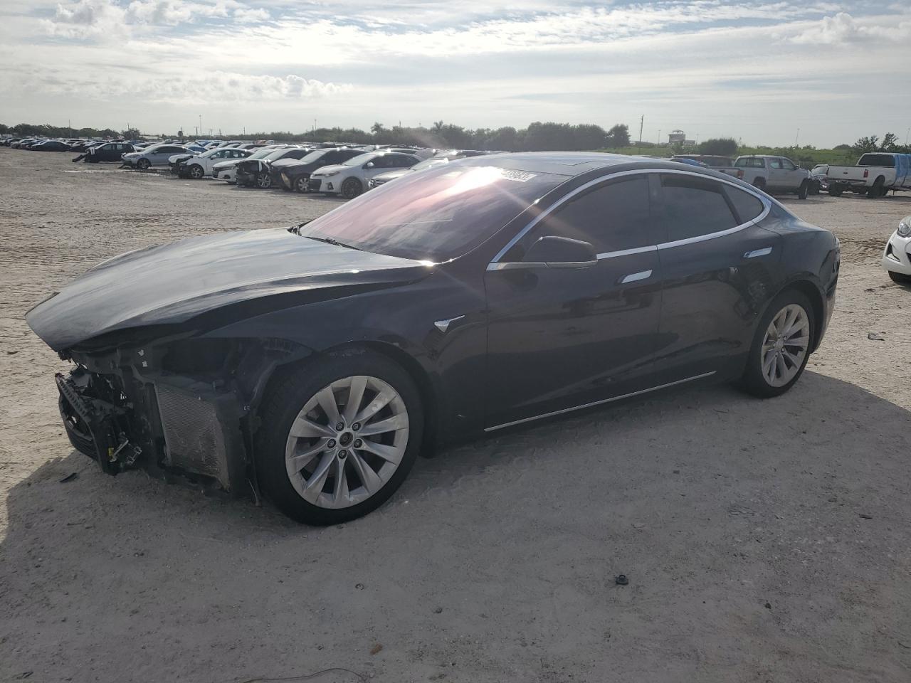 TESLA MODEL S 2016 5yjsa1e2xgf168584