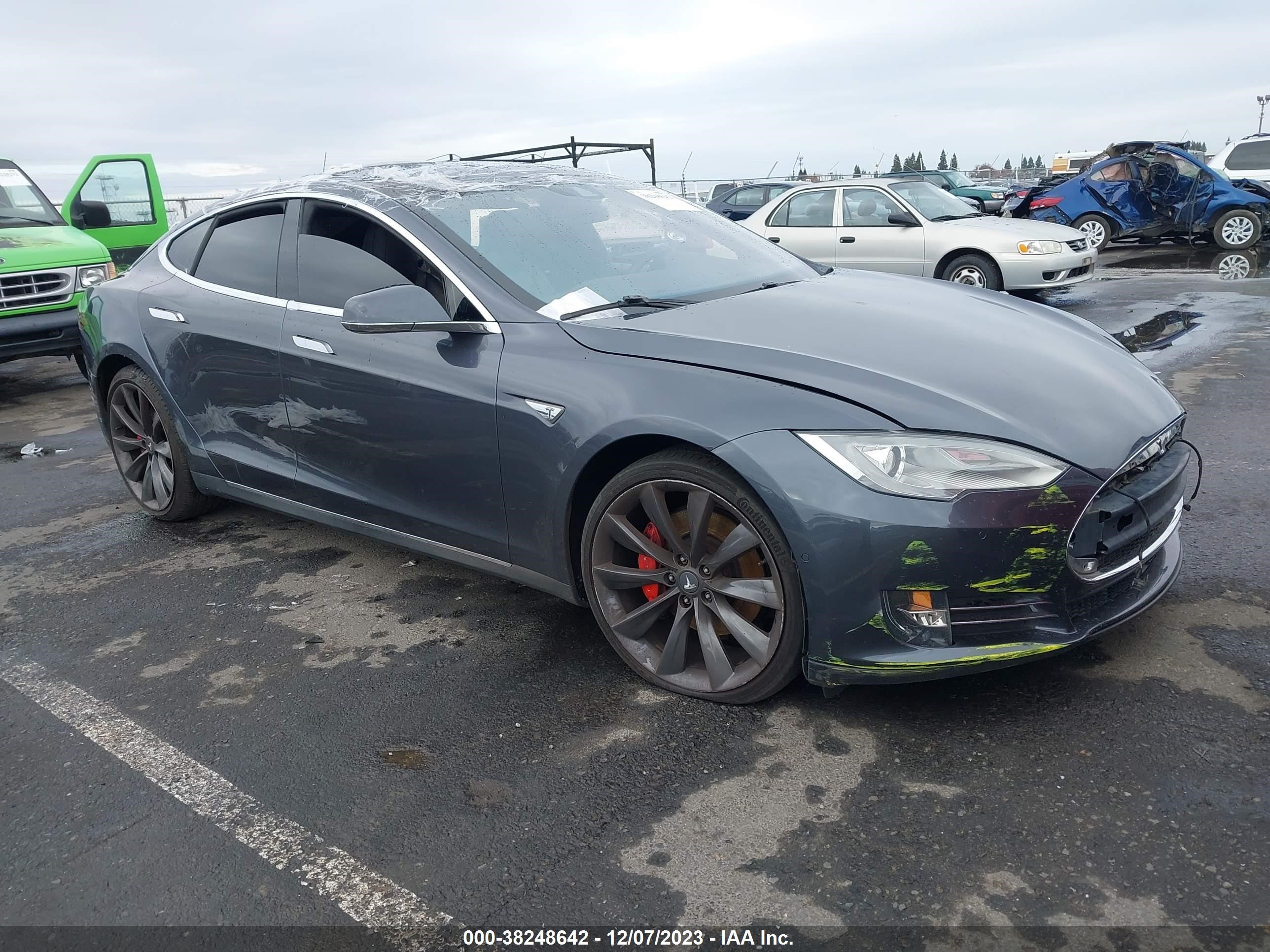 TESLA MODEL S 2015 5yjsa1e40ff114811