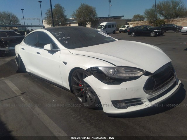 TESLA MODEL S 2016 5yjsa1e40gf133621