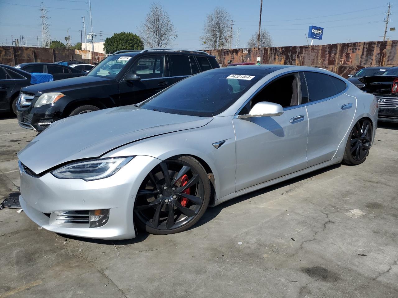 TESLA MODEL S 2018 5yjsa1e40jf265835