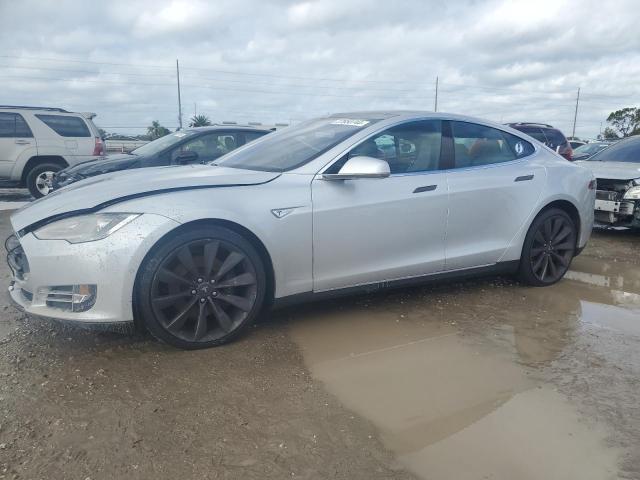 TESLA MODEL S 2015 5yjsa1e42ff114812