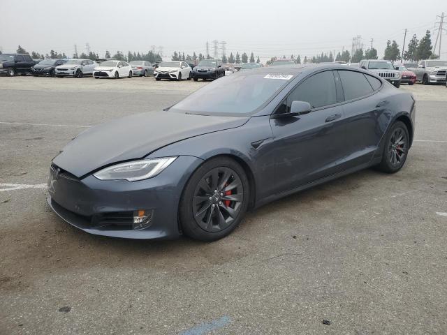 TESLA MODEL S 2017 5yjsa1e42hf227582