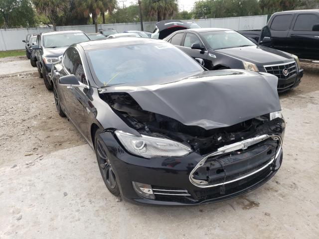 TESLA MODEL S 2015 5yjsa1e44ff109563