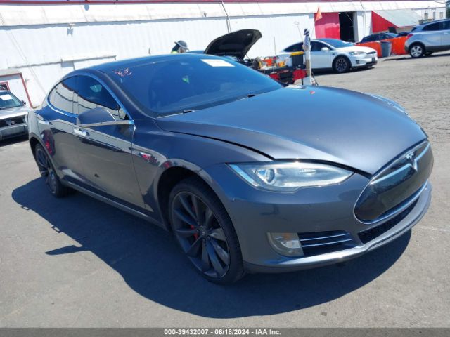 TESLA MODEL S 2016 5yjsa1e46gf130335