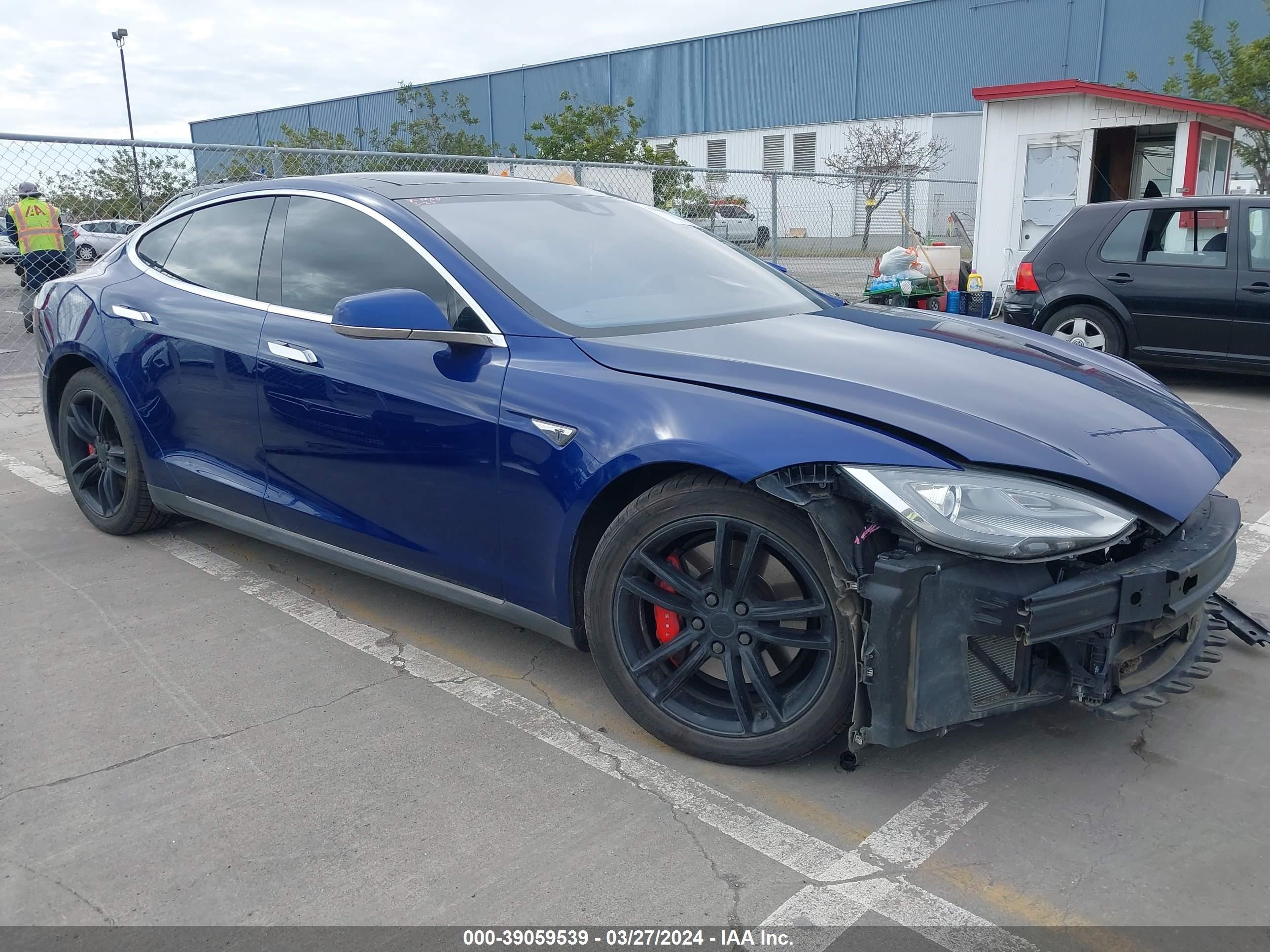 TESLA MODEL S 2016 5yjsa1e47gf124642