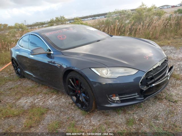 TESLA MODEL S 2016 5yjsa1e47gf129937