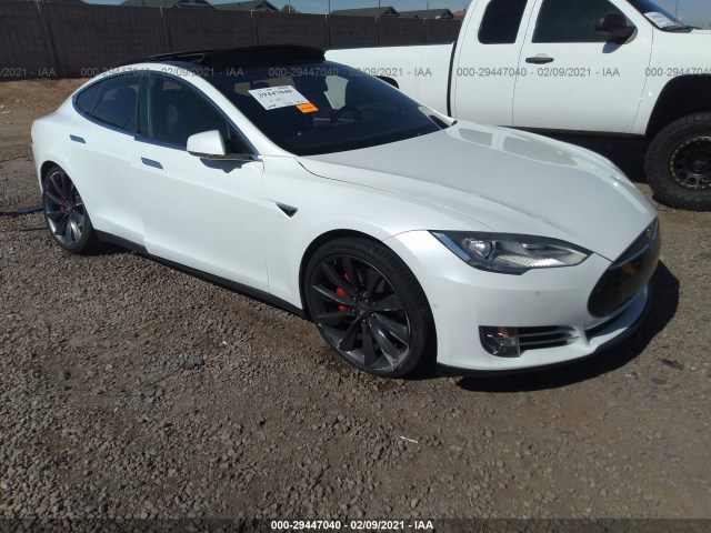 TESLA MODEL S 2016 5yjsa1e47gf137729