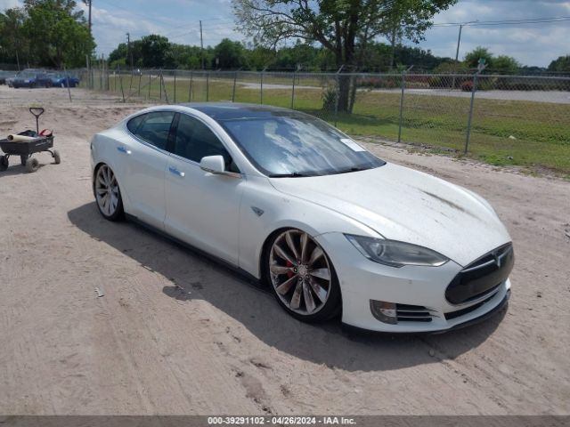 TESLA MODEL S 2015 5yjsa1e49ff102091