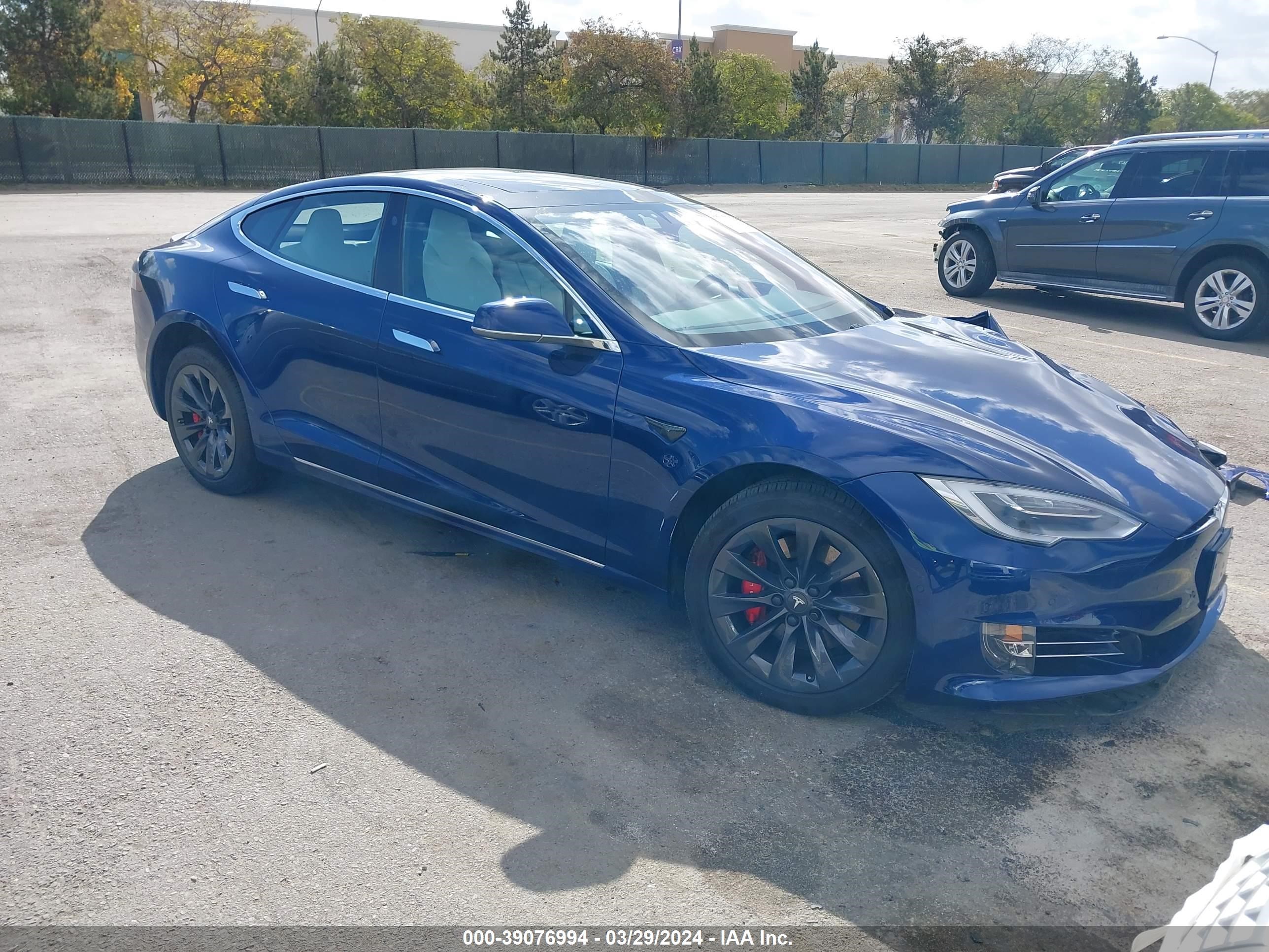 TESLA MODEL S 2017 5yjsa1e49hf190790