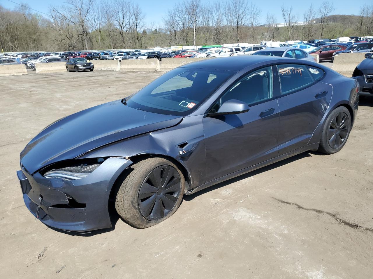 TESLA MODEL S 2022 5yjsa1e53nf461119