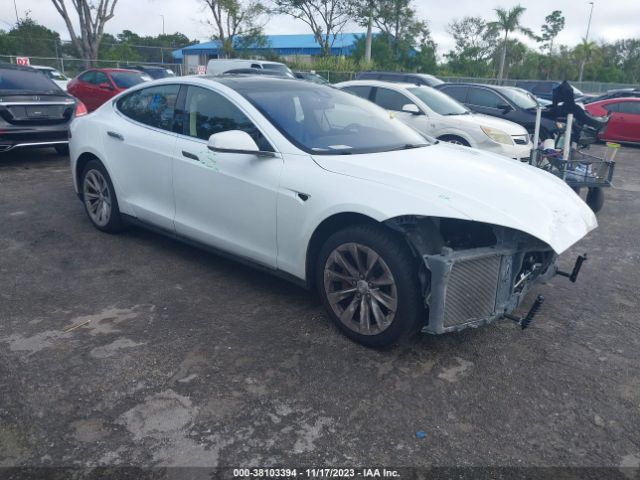 TESLA MODEL S 2014 5yjsa1h16efp59558