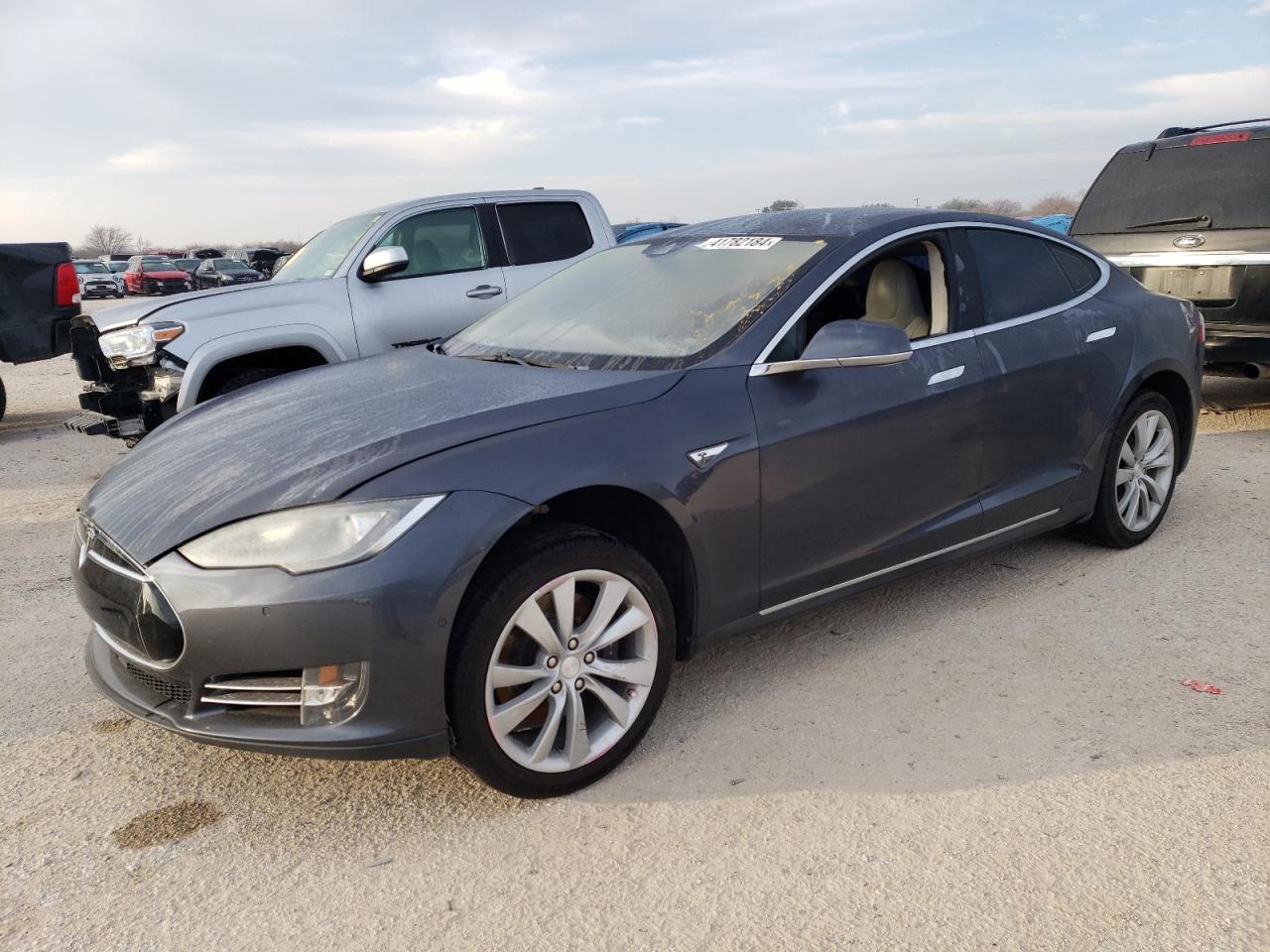 TESLA MODEL S 2015 5yjsa1h16ffp75681