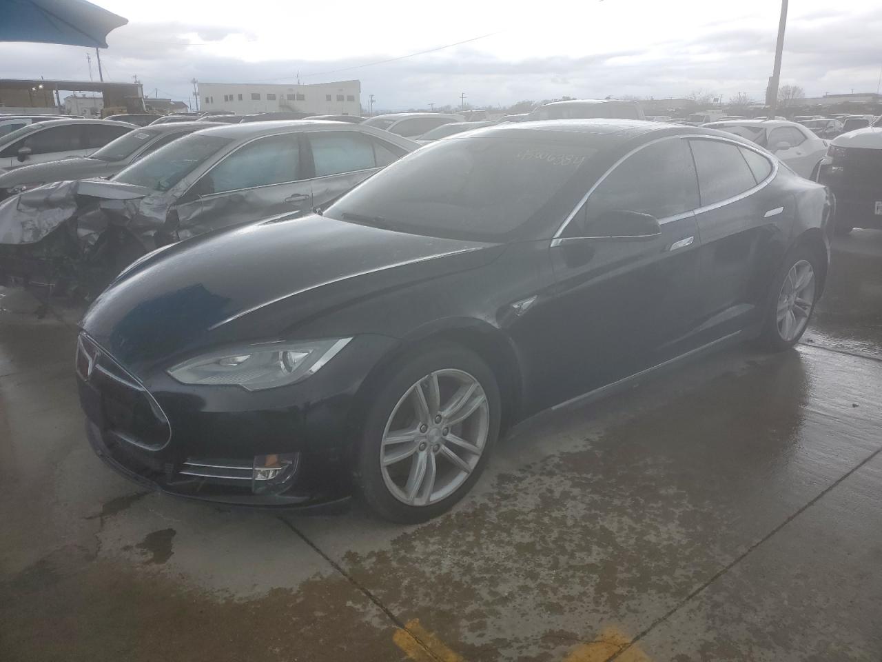 TESLA MODEL S 2014 5yjsa1h18efp56693