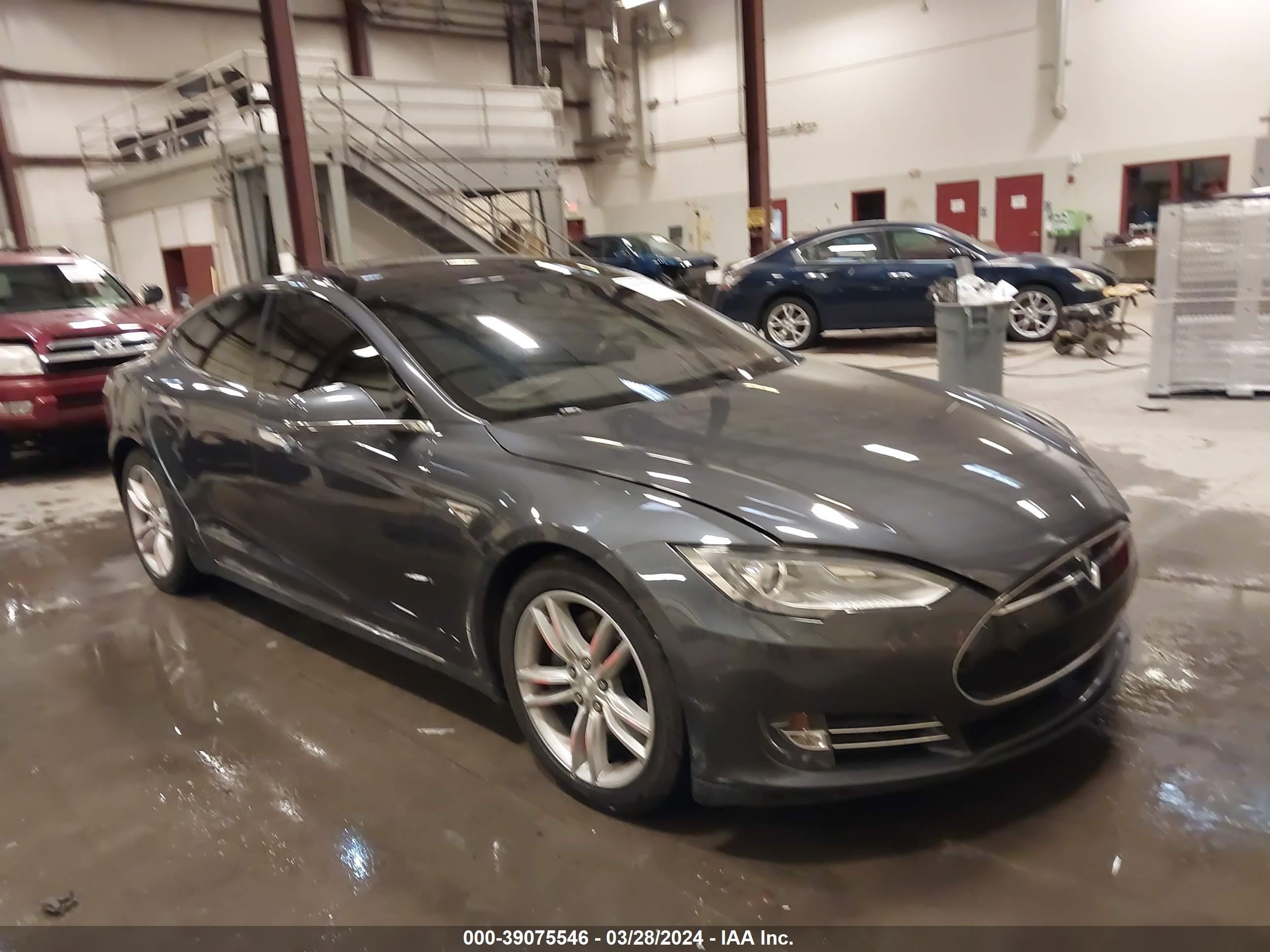 TESLA MODEL S 2015 5yjsa1h22ff091090