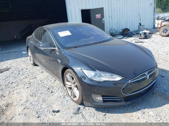 TESLA NULL 2015 5yjsa1h22ff095253