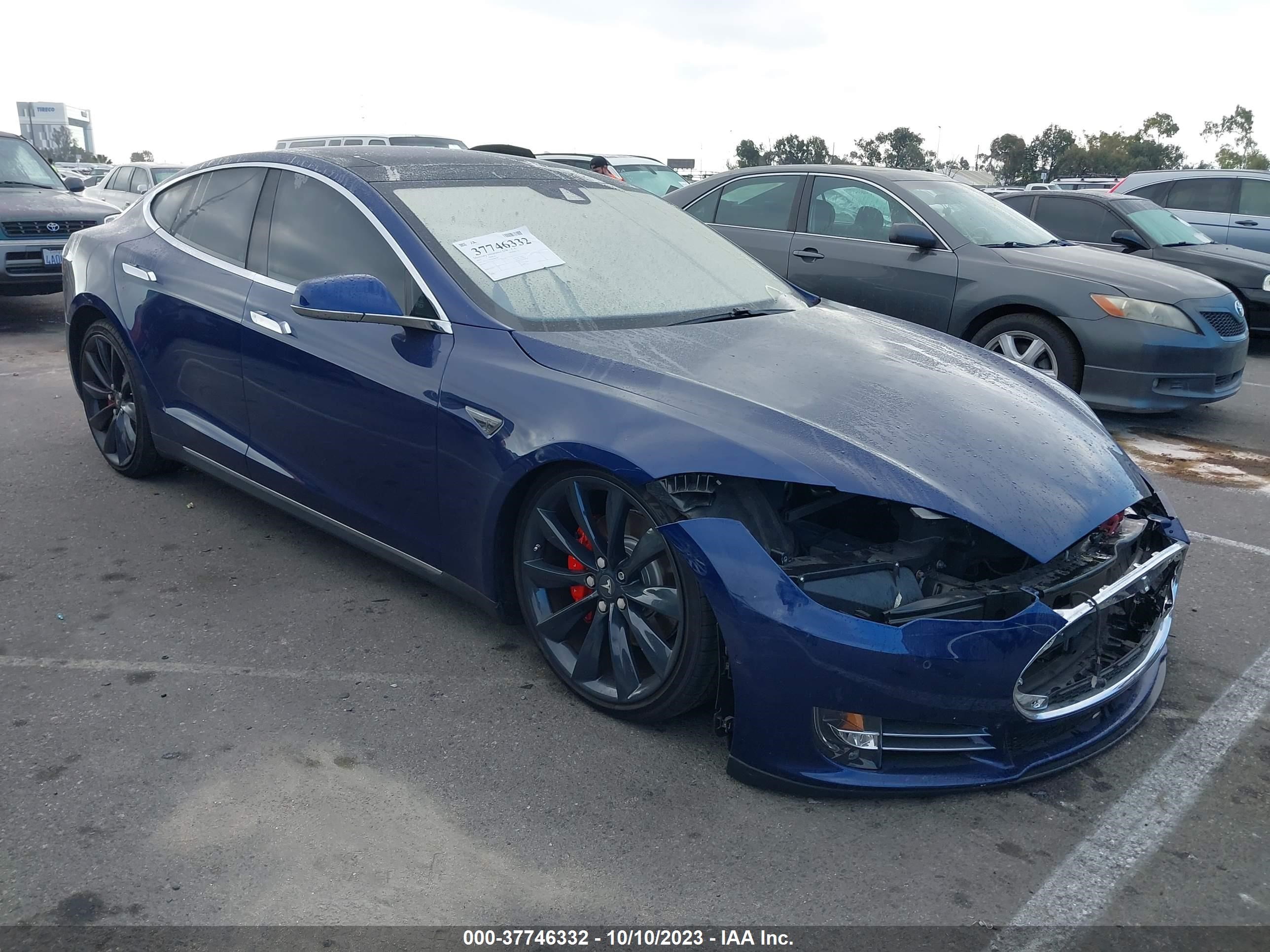 TESLA MODEL S 2015 5yjsa1h43ff086384