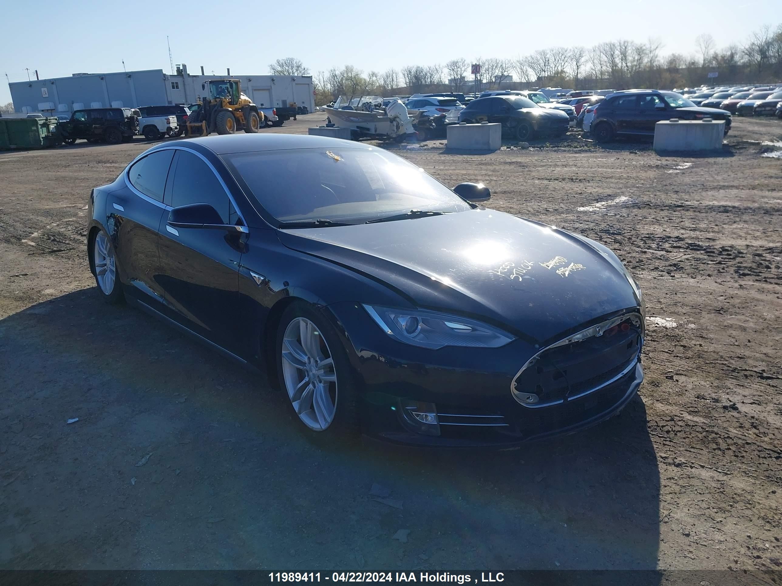 TESLA MODEL S 2015 5yjsa1s11ff080372