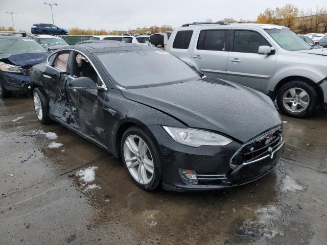 TESLA NULL 2015 5yjsa1s2xff087930