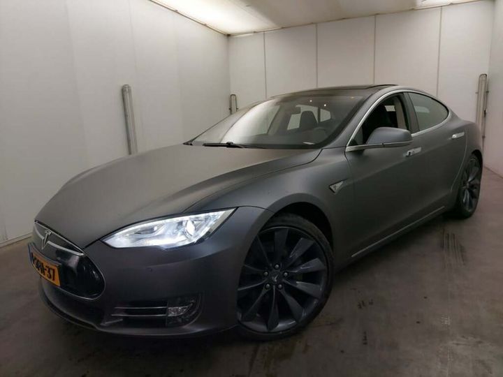 TESLA MODEL 2013 5yjsa2dp3dfs17901