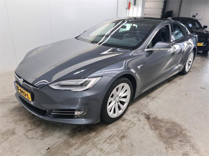 TESLA S 2017 5yjsa7e12hf218115