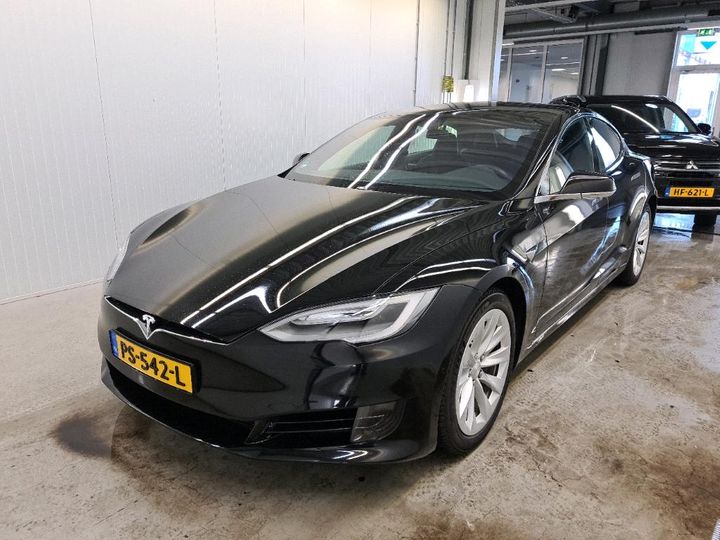 TESLA S 2017 5yjsa7e13hf208550