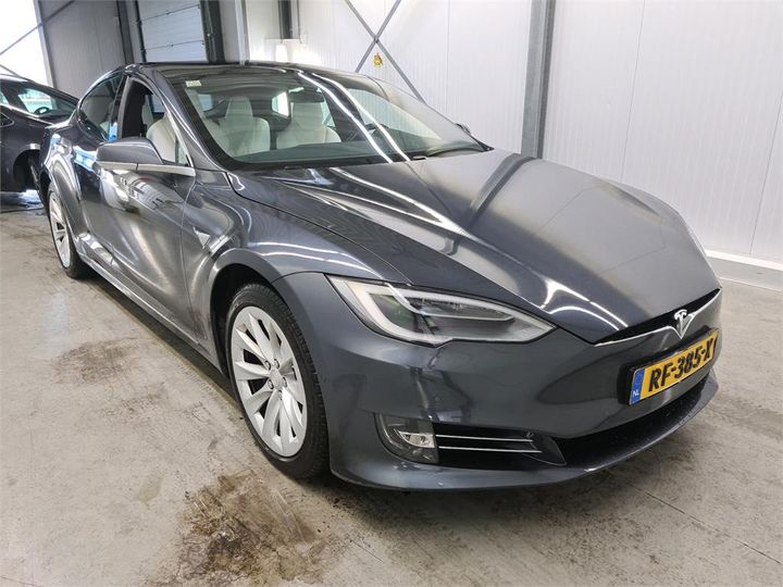 TESLA S 2017 5yjsa7e14hf207813