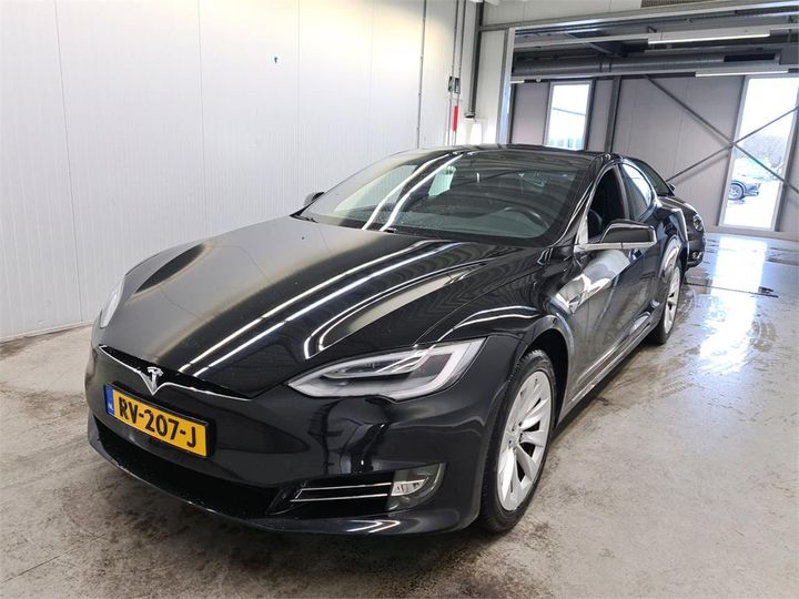 TESLA S 2018 5yjsa7e14hf233490