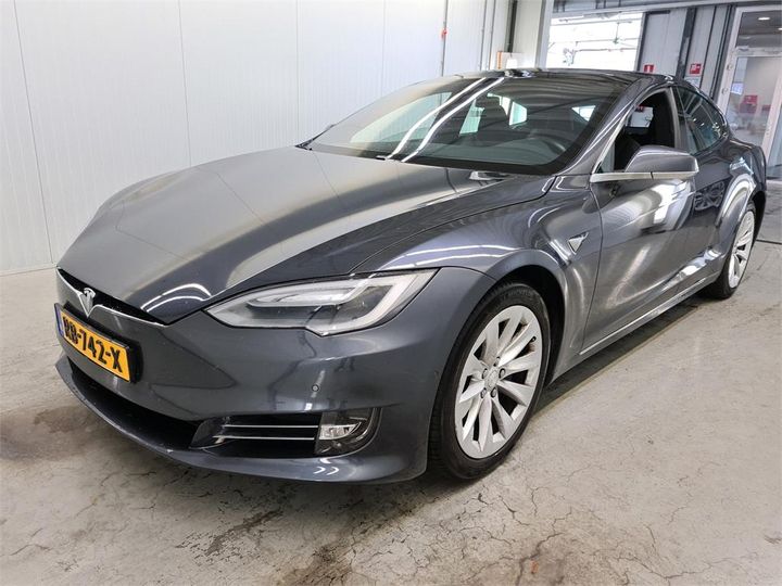 TESLA S 2017 5yjsa7e15hf218447