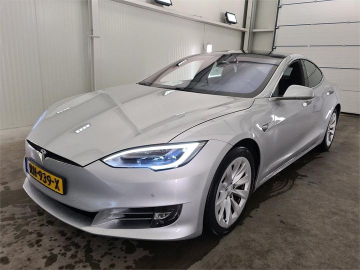 TESLA MODEL 2017 5yjsa7e18hf220130