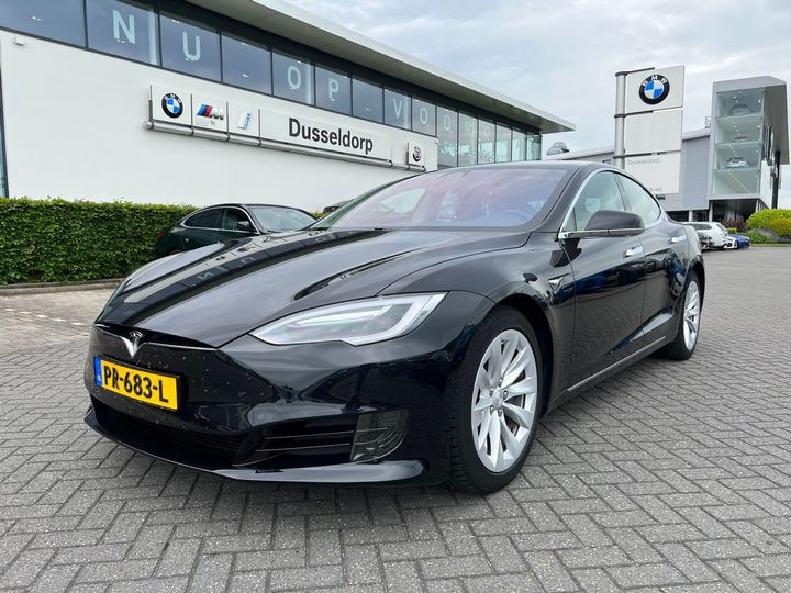 TESLA MODEL S 2017 5yjsa7e1xhf207413