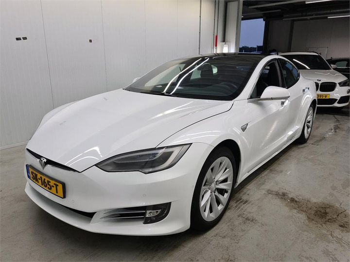 TESLA S 2018 5yjsa7e20jf247238